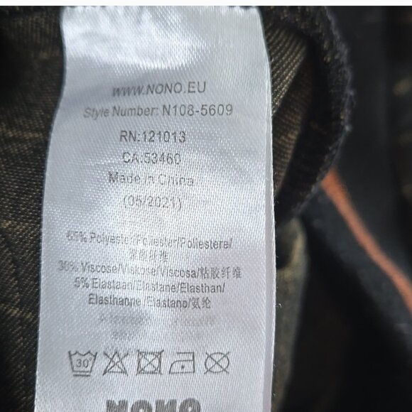 NONO  Kids plaid wool like flared pants with Tan Accents size 4-5 - Picture 8 of 10